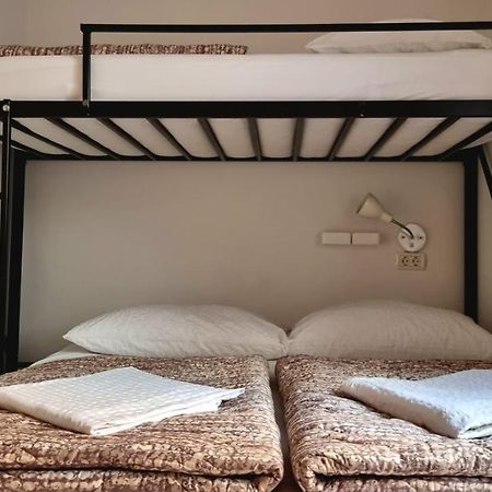 Hostel Alieti Изола Екстериор снимка