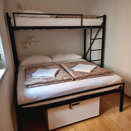 Hostel Alieti Изола Екстериор снимка