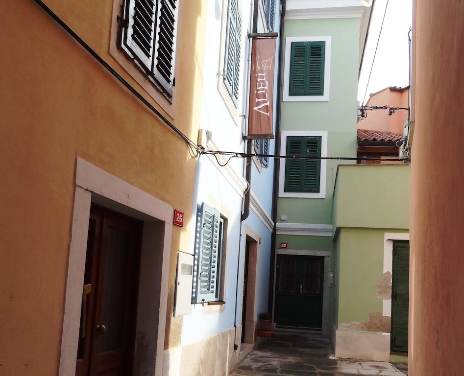 Hostel Alieti Изола Екстериор снимка