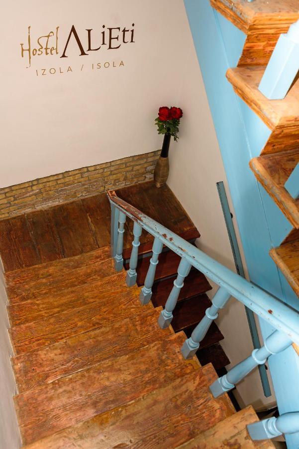 Hostel Alieti Изола Екстериор снимка