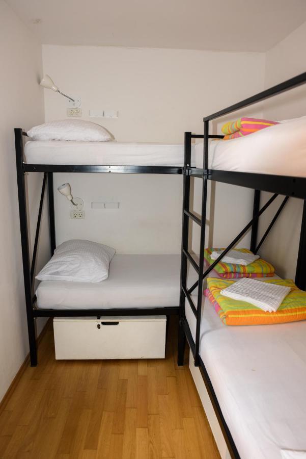 Hostel Alieti Изола Екстериор снимка